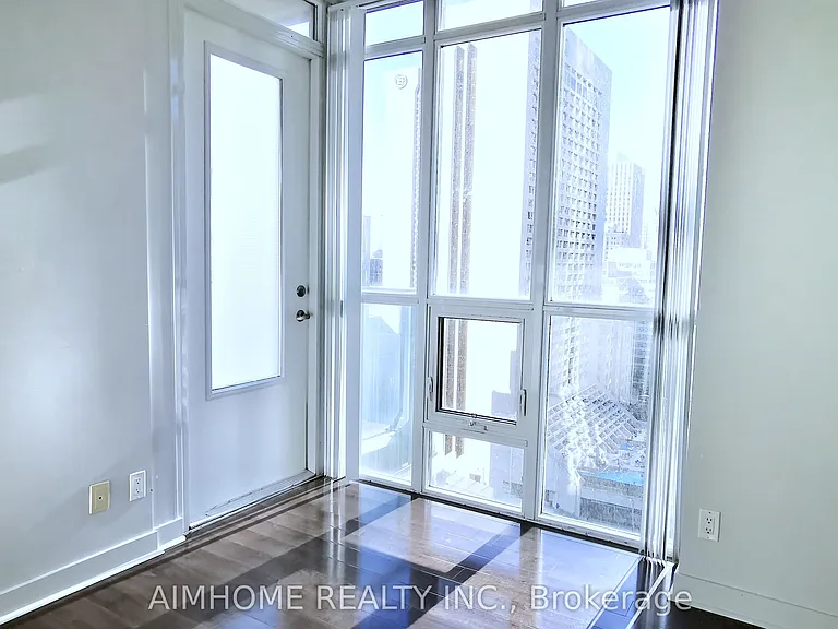 126 Simcoe St #1708 — Photo 14