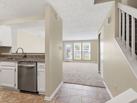 4th image of 3189 Sandpiper North Dr