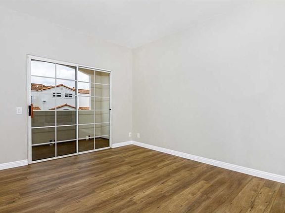 3rd image of 418 W San Marcos Blvd Unit 141