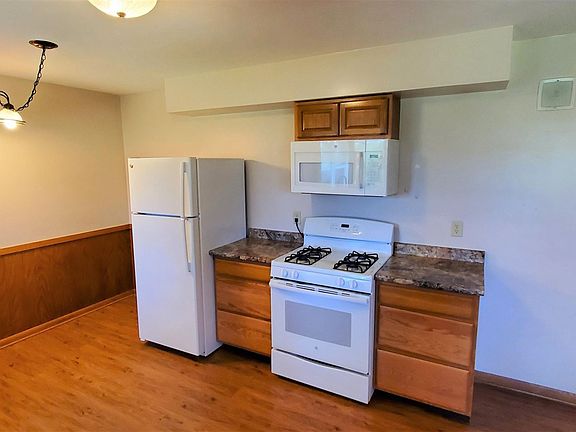 3rd image of 3351 City View Dr