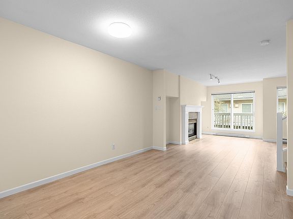 3rd image of 7831 Garden City Rd #67