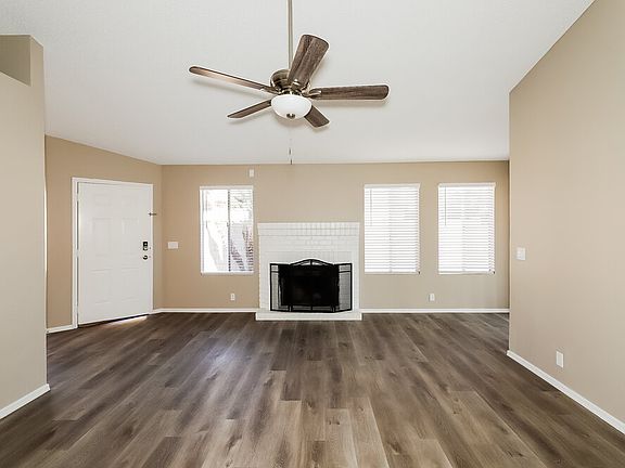3rd image of 17119 N Larkspur Ln