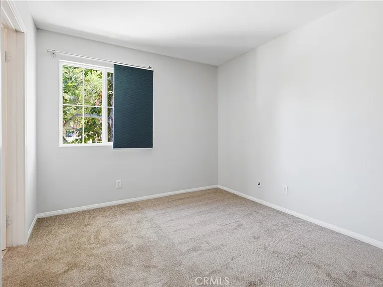 15 Platinum Cir — Photo 18