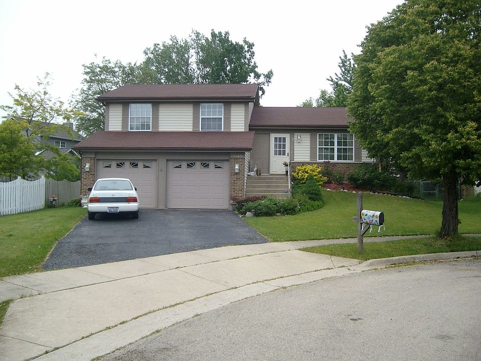 1st image of 1140 Warwick Cir N