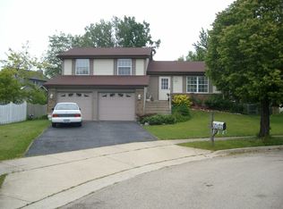 1140 Warwick Cir N, Hoffman Estates, IL 60169