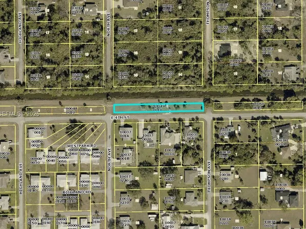 1203 E 4th St, Lehigh Acres, FL 33936