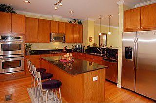 3rd image of 405 N Wabash Ave #103/4