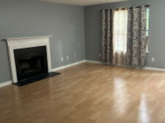 2nd image of 110 Willow Bend Dr