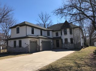 Elder Ln, Villa park, IL 60181