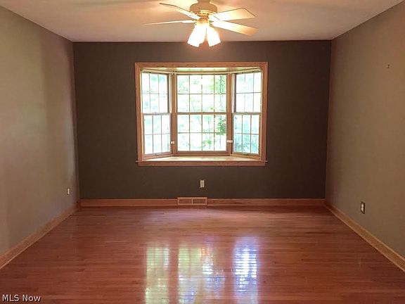 3rd image of 28 Gertrude Ave