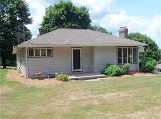 530 Harmony Baptist Rd, New Castle, PA 16101