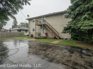 2624 81st St, Kenosha, WI 53143