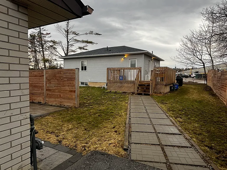 78 Ottaway Ave — Photo 38