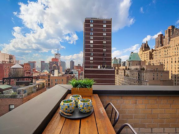 5th image of 310 W 56th St #Pha