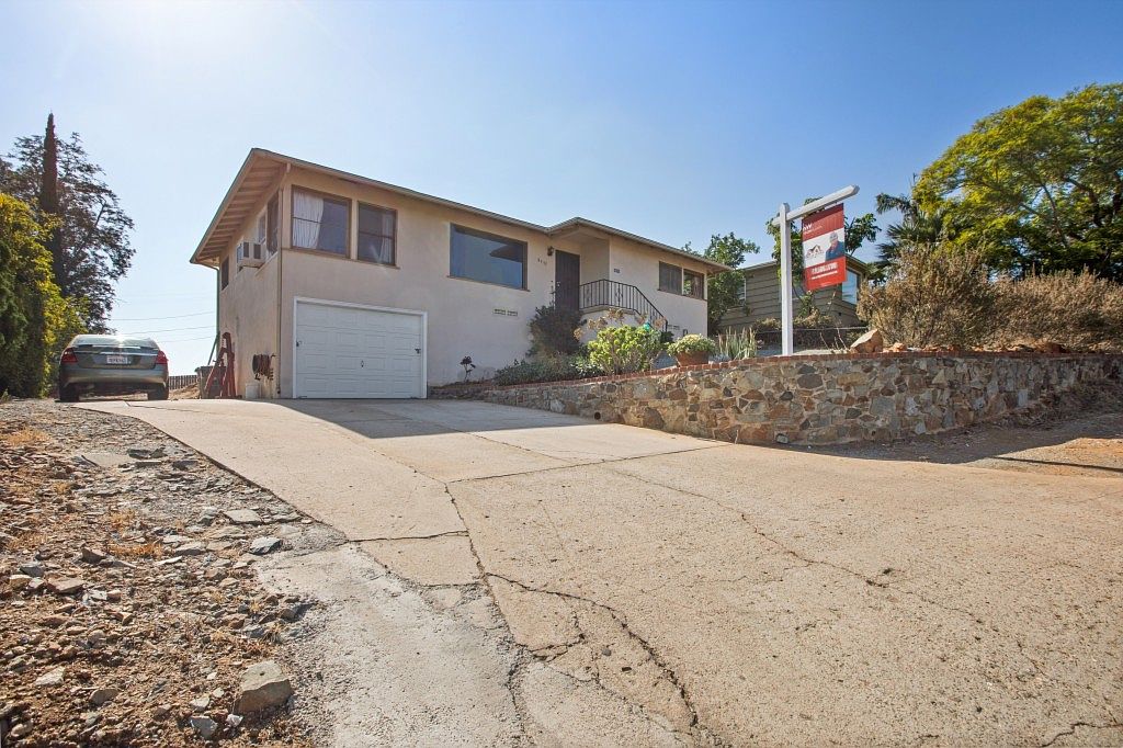 8555 Rockledge Rd, La Mesa, CA 91941 Zillow