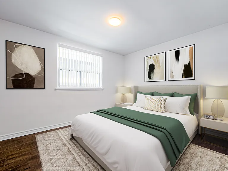 587 Avenue Rd #5 — Photo 3