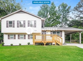 9194 Greenwood Dr, Jonesboro, GA 30238