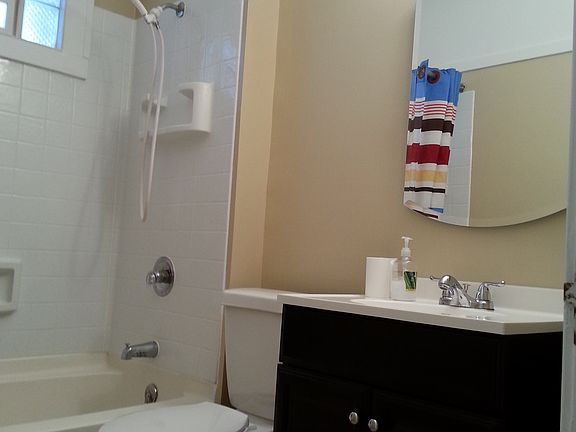 4th image of 14967 Delaware Ave
