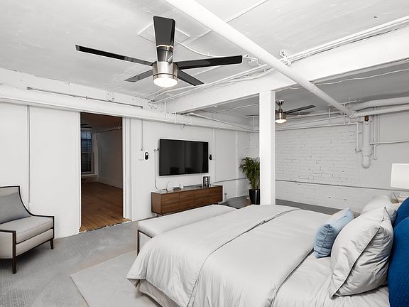 4th image of 1410 N Marion St #1323-16