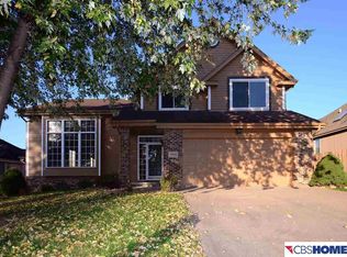 9504 S 26th St, Bellevue, NE 68147