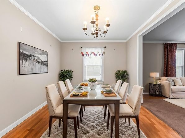 23 Lincoln Cir, Carver, MA 02330