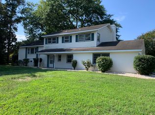 1018 Lakewood Dr, Colonial Heights, VA 23834