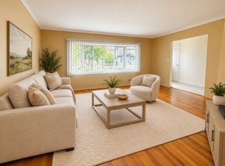 157-21 25th Ave #1R, Whitestone, NY 11357