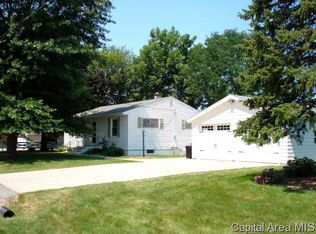 973 Dudley St, Galesburg, IL 61401