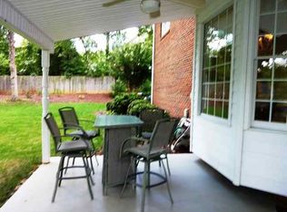 910 Stillwater Ct, Spartanburg, SC 29301