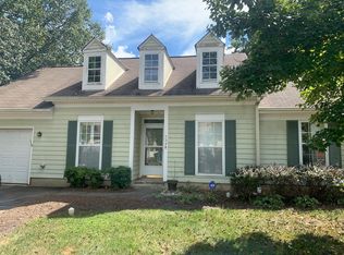 5748 Ebley Ln, Charlotte, NC 28227