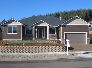 1541 Lakeview Dr, Silverton, OR 97381
