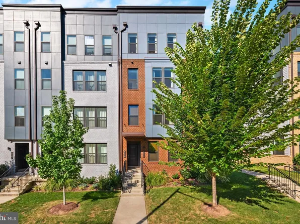 4138 Legato Rd Unit 50, Fairfax, VA 22033