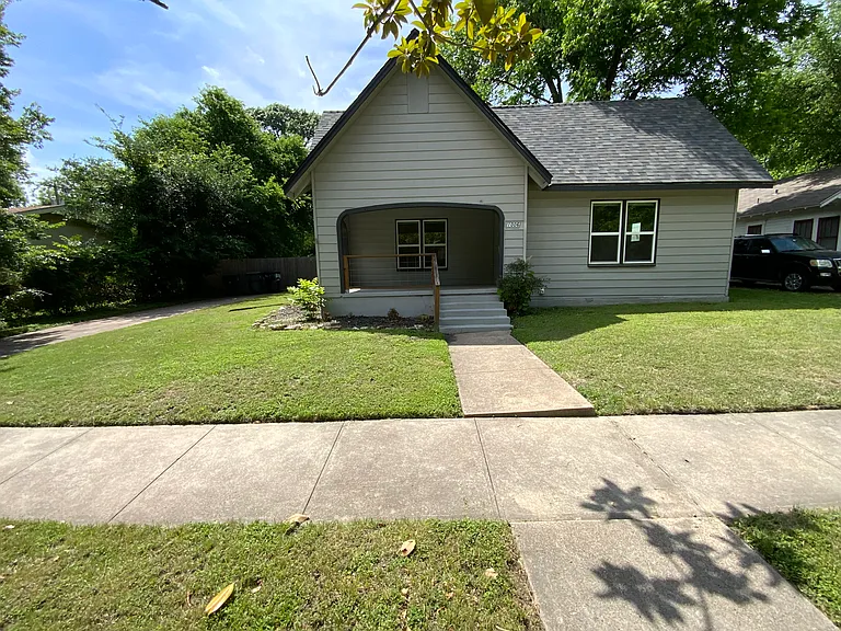 1006 N 7th St — Photo 1