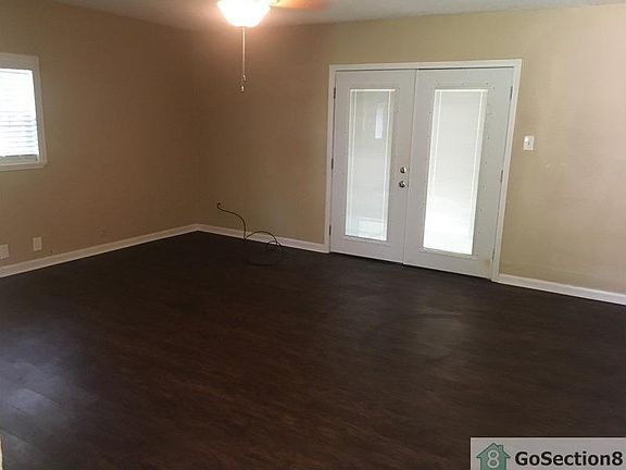 4th image of 3058 Westgate St