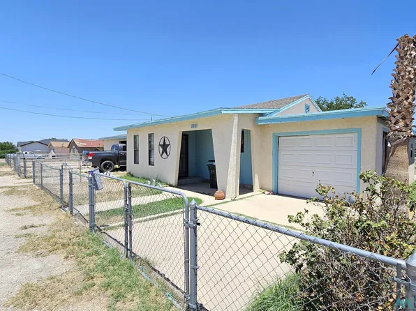 2318 Sage St, Carlsbad, NM 88220