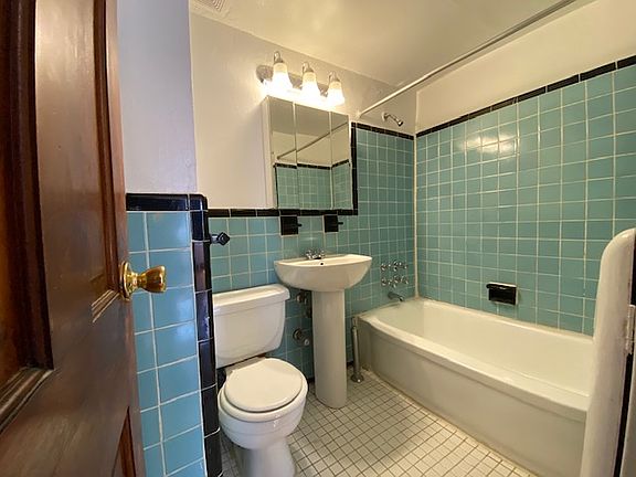 4th image of 339 E 9th St #3F