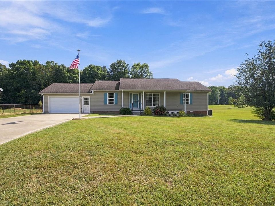 1st image of 100 Meadows Ln