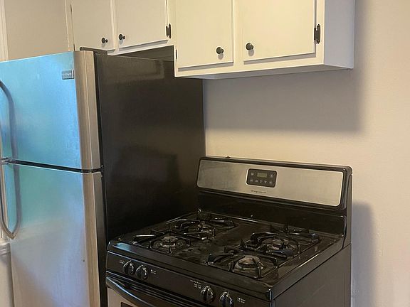 3rd image of 22110 Condon St