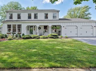 1556 S County Farm Rd, Wheaton, IL 60189