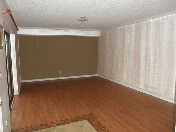 5th image of 5301 Bamboo Ct #445