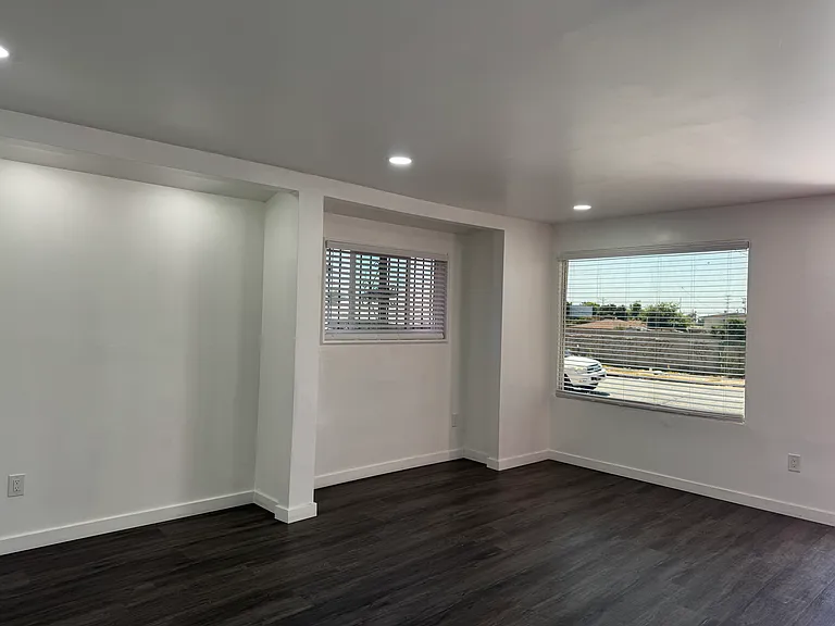 1136 S Ditman Ave — Photo 3