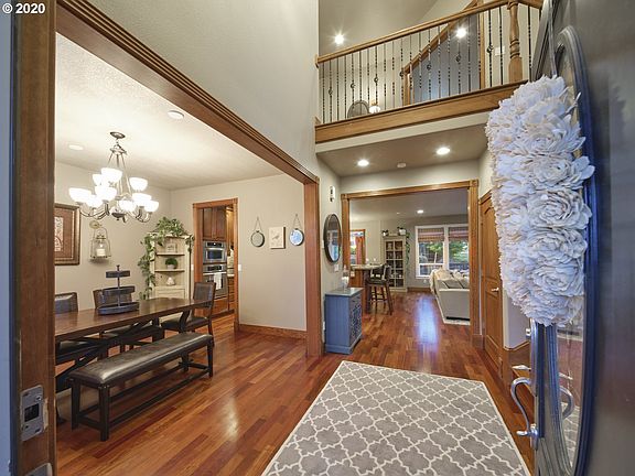 2nd image of 135 San Gabriel Ct