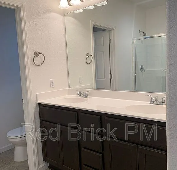 821 Tivoli Dr — Photo 5