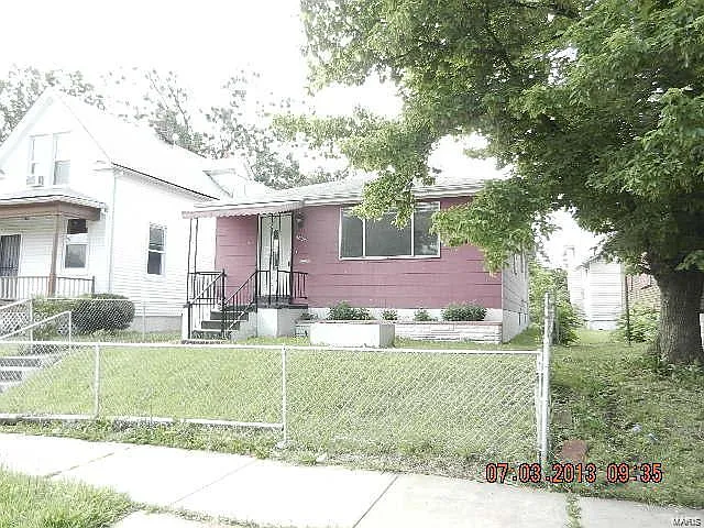 5004 Genevieve Ave photo 1