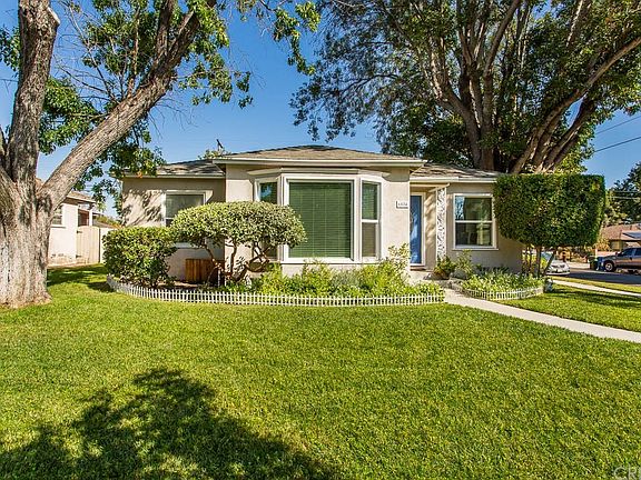 2nd image of 6524 De Celis Pl