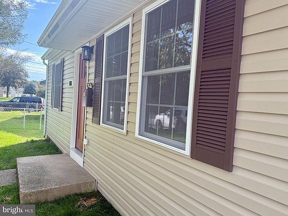 2nd image of 125 Friendship Rd