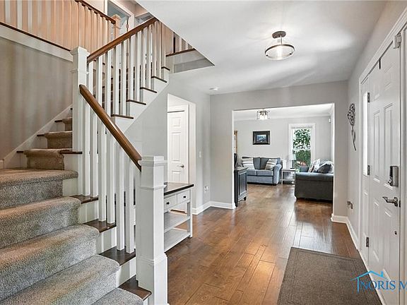 3rd image of 845 Oak Knoll Dr
