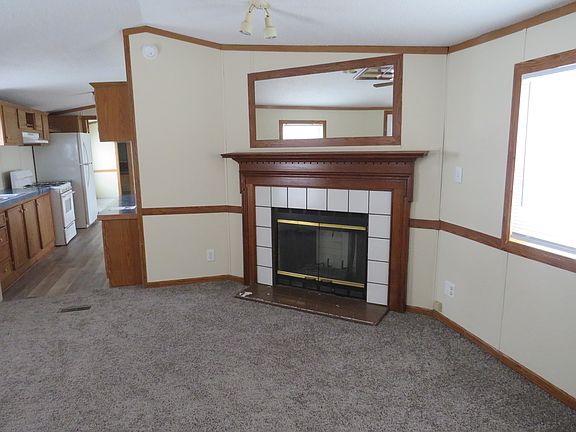 3rd image of 1111 White Oak E #200