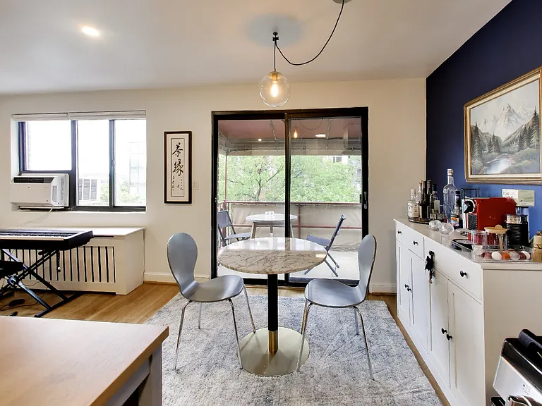 1563 N Colonial Ter #401 — Photo 5