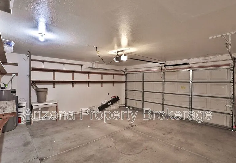 4601 E Scott Ave — Photo 23